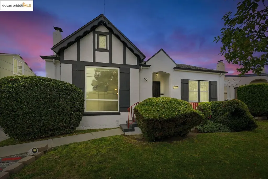 5230 Hillen Drive Oakland CA 94619