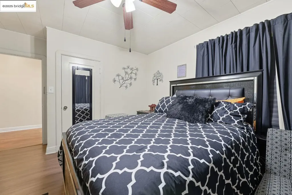 5230 Hillen Drive Oakland CA 94619