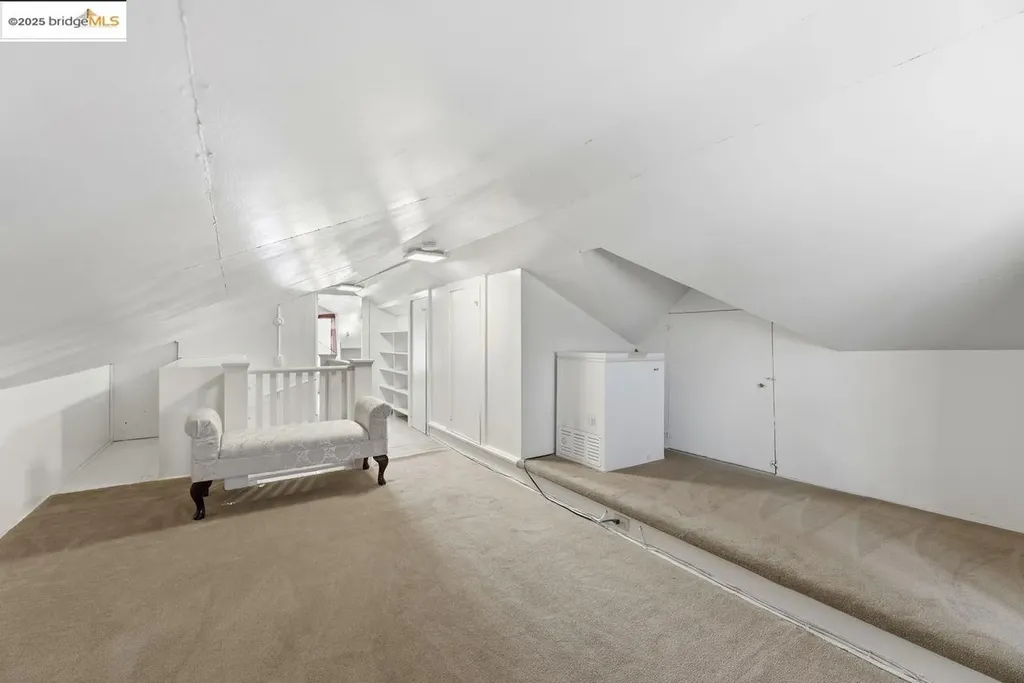 5230 Hillen Drive Oakland CA 94619