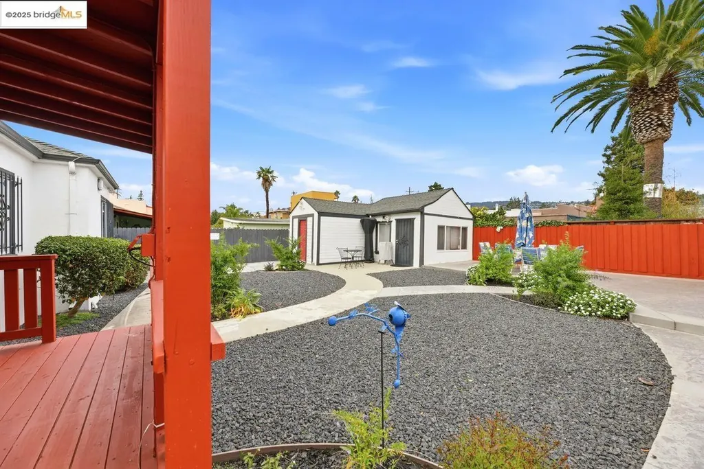 5230 Hillen Drive Oakland CA 94619