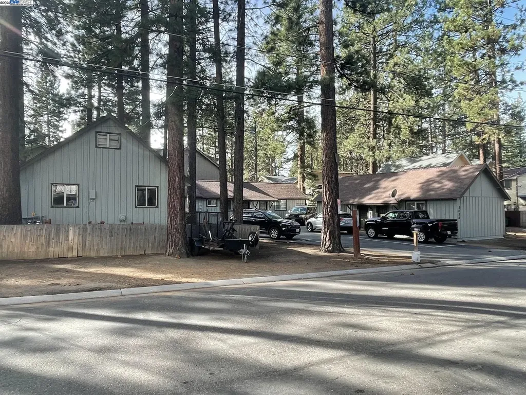 1036 Moss Road South Lake Tahoe CA 96150