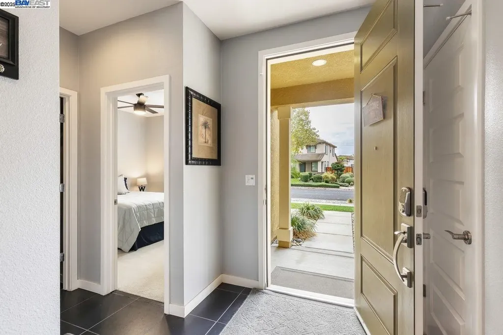 1050 Clear Lake Drive Oakley CA 94561