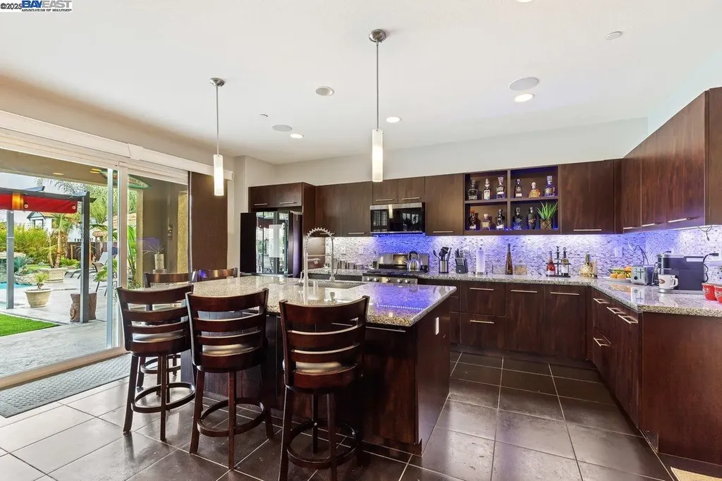 1050 Clear Lake Drive Oakley CA 94561