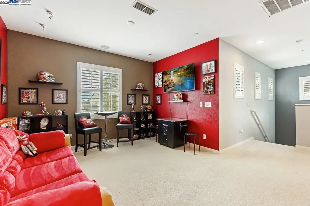 1050 Clear Lake Drive Oakley CA 94561