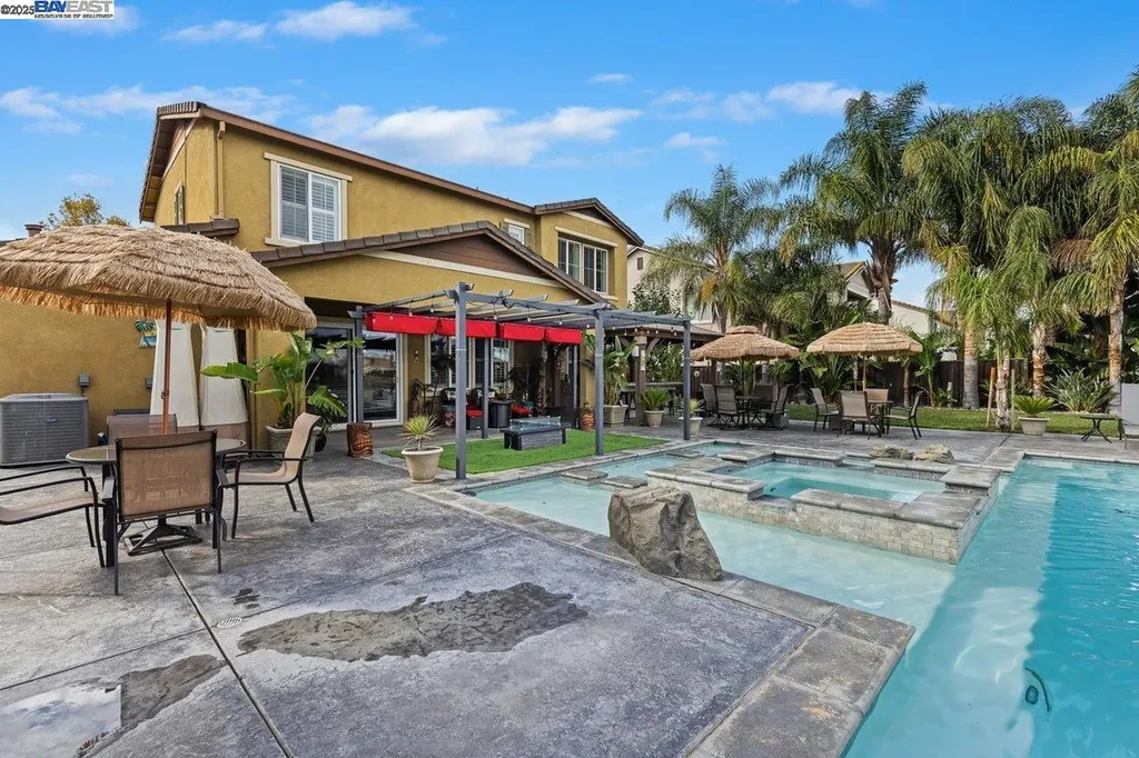 1050 Clear Lake Drive Oakley CA 94561