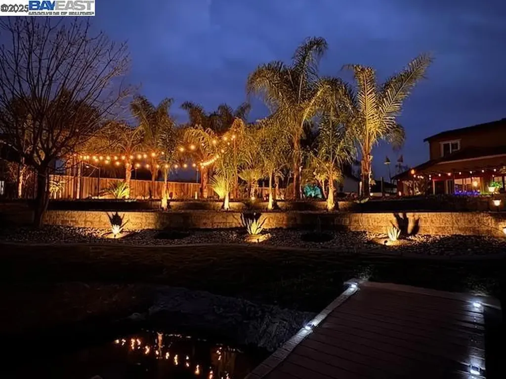 1050 Clear Lake Drive Oakley CA 94561