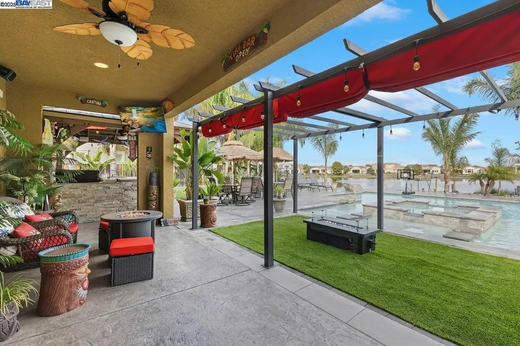 1050 Clear Lake Drive Oakley CA 94561