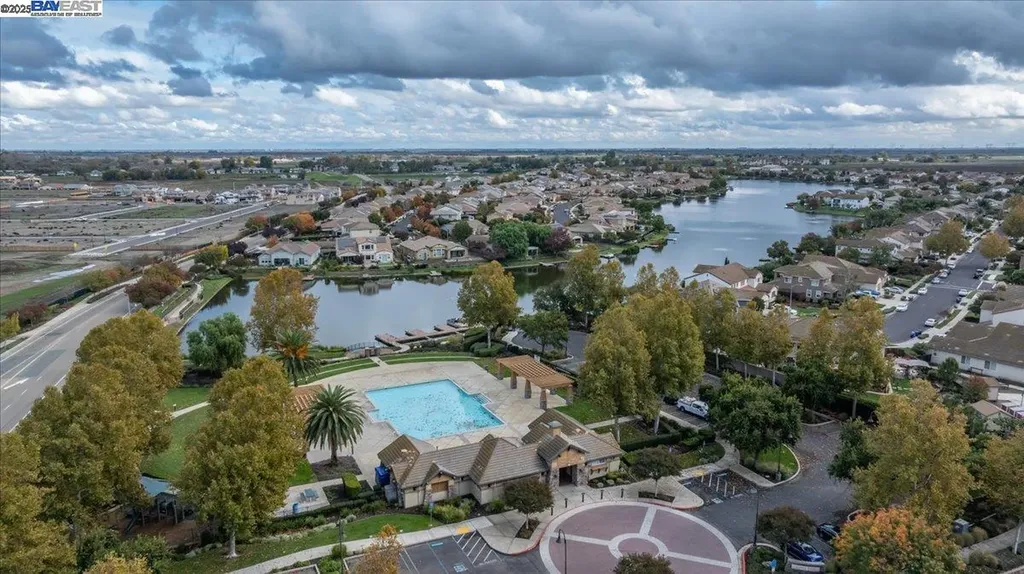 1050 Clear Lake Drive Oakley CA 94561