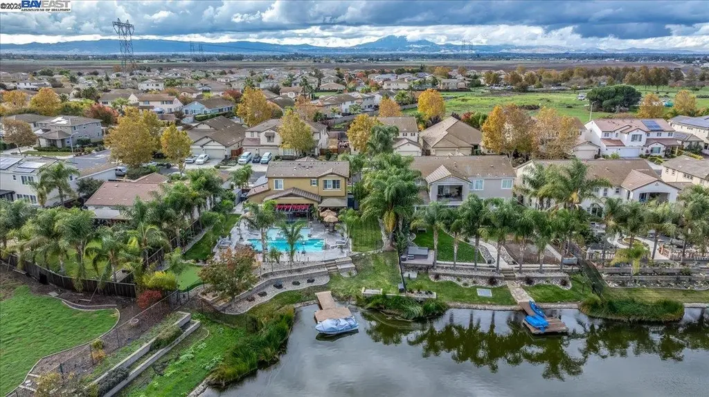 1050 Clear Lake Drive Oakley CA 94561