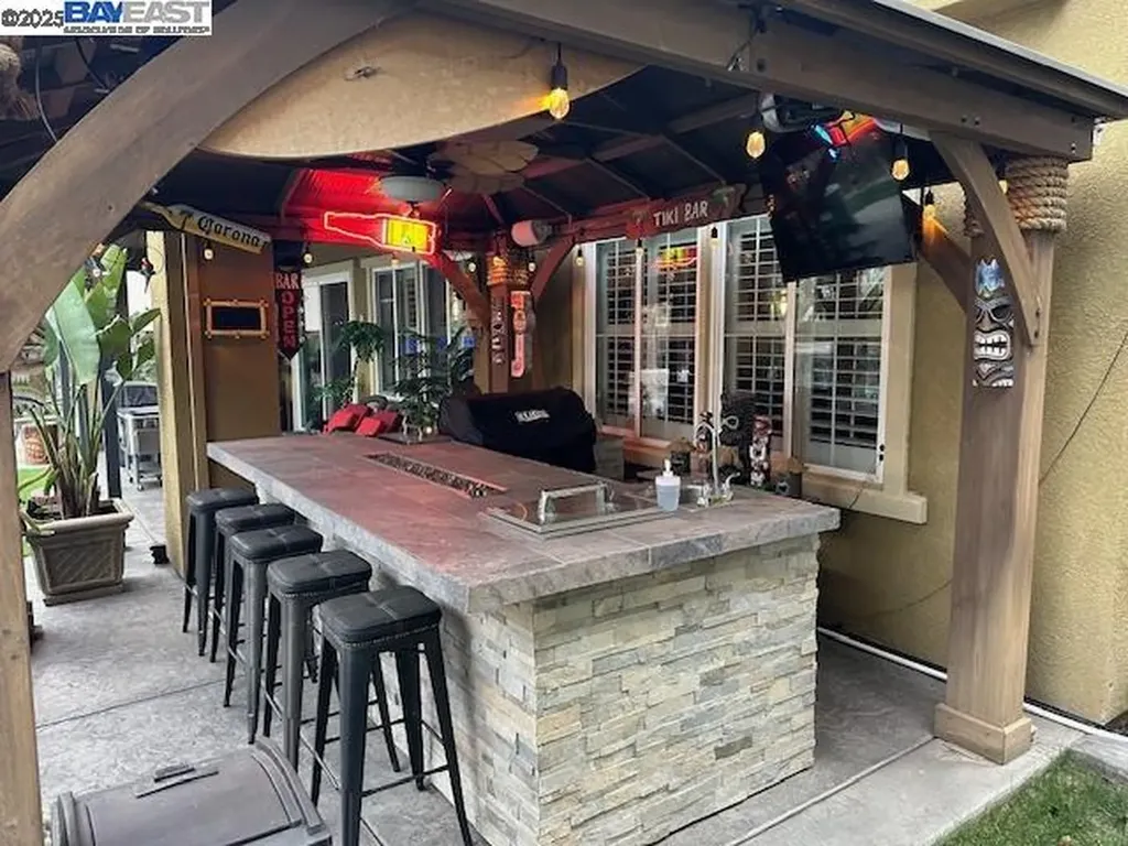 1050 Clear Lake Drive Oakley CA 94561