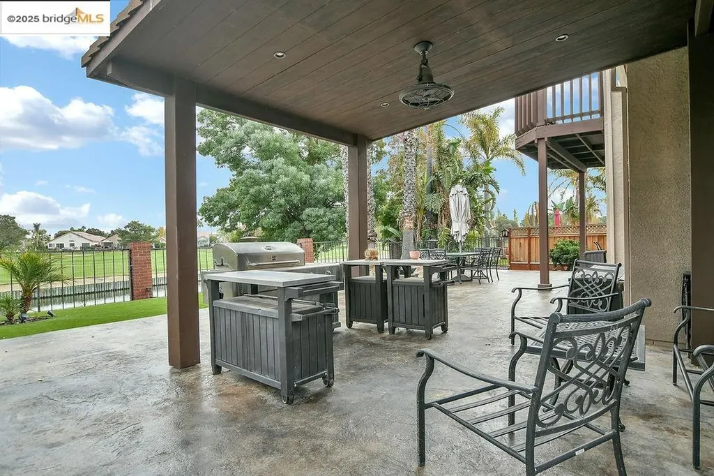 1915 Edgeview Way Discovery Bay CA 94505