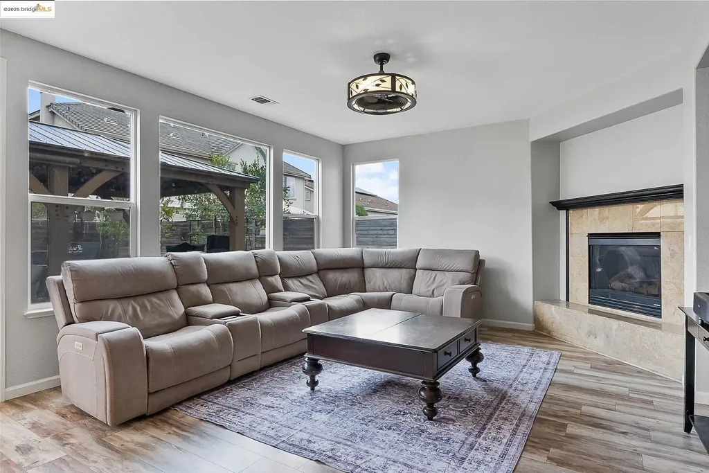 6851 New Melones Circle Discovery Bay CA 94505