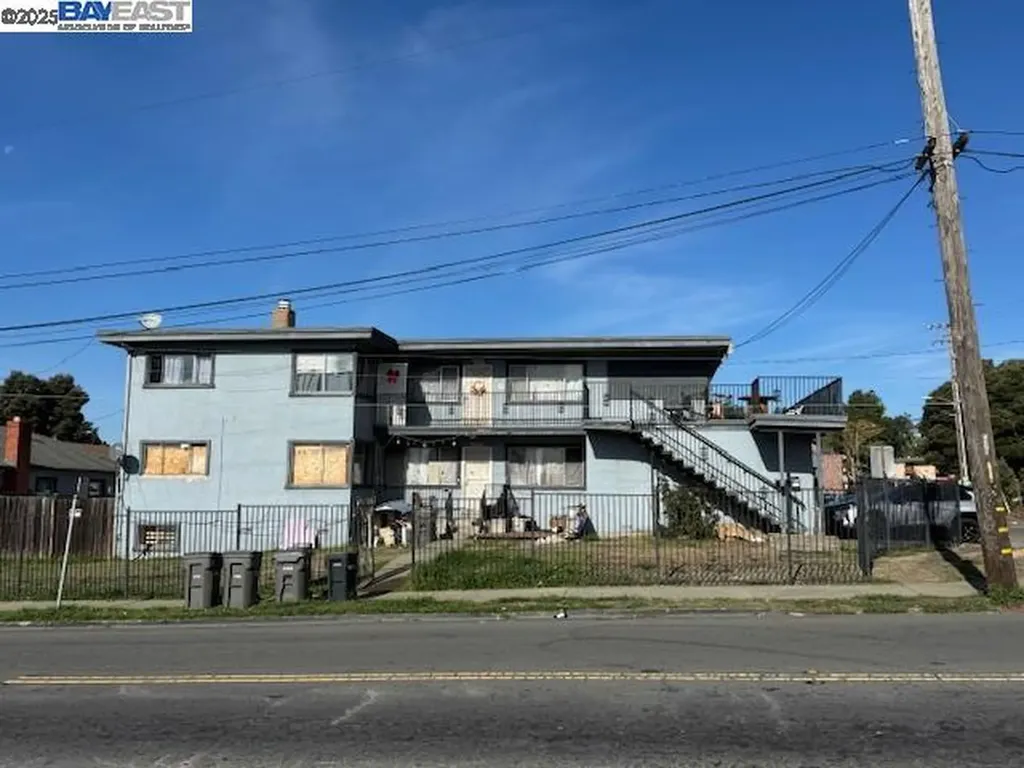2805 106th Avenue Oakland CA 94605