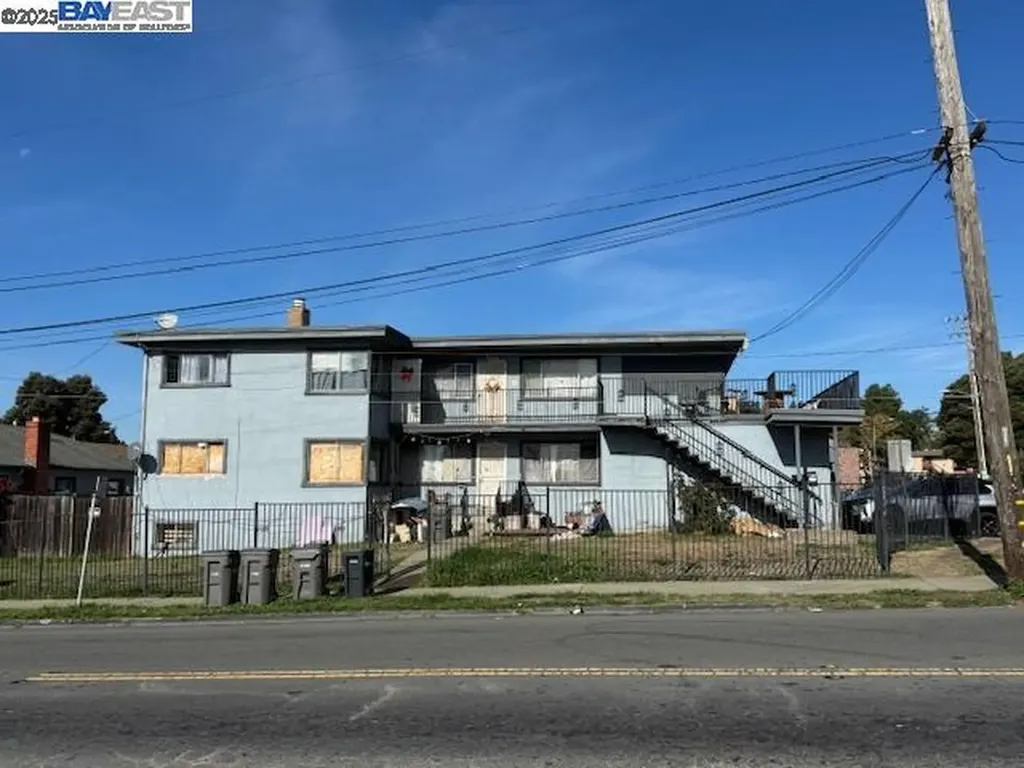 2805 106th Avenue Oakland CA 94605