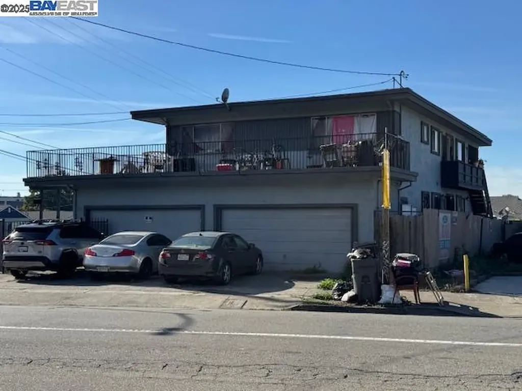 2805 106th Avenue Oakland CA 94605