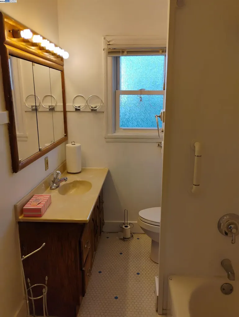 2621 66th Avenue Oakland CA 94605