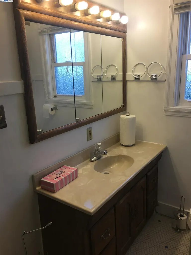 2621 66th Avenue Oakland CA 94605