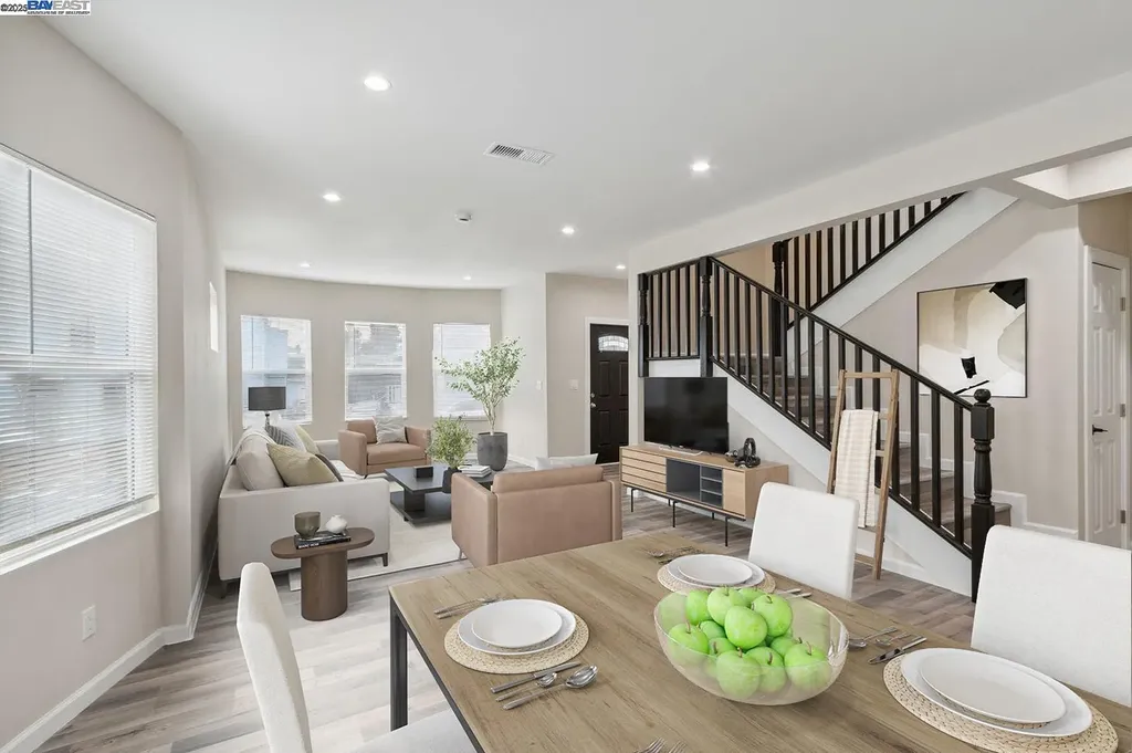 842 E 17th Street Oakland CA 94606