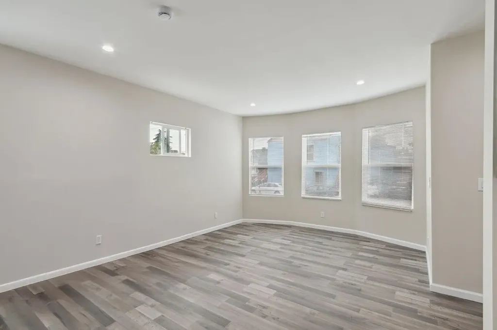 842 E 17th Street Oakland CA 94606