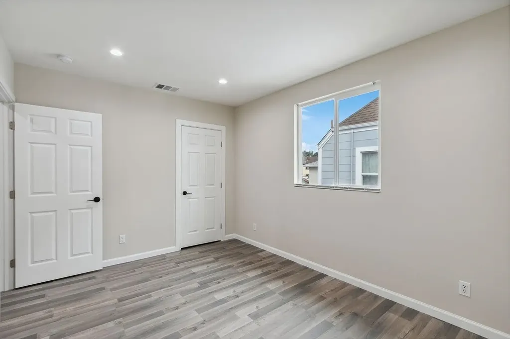 842 E 17th Street Oakland CA 94606