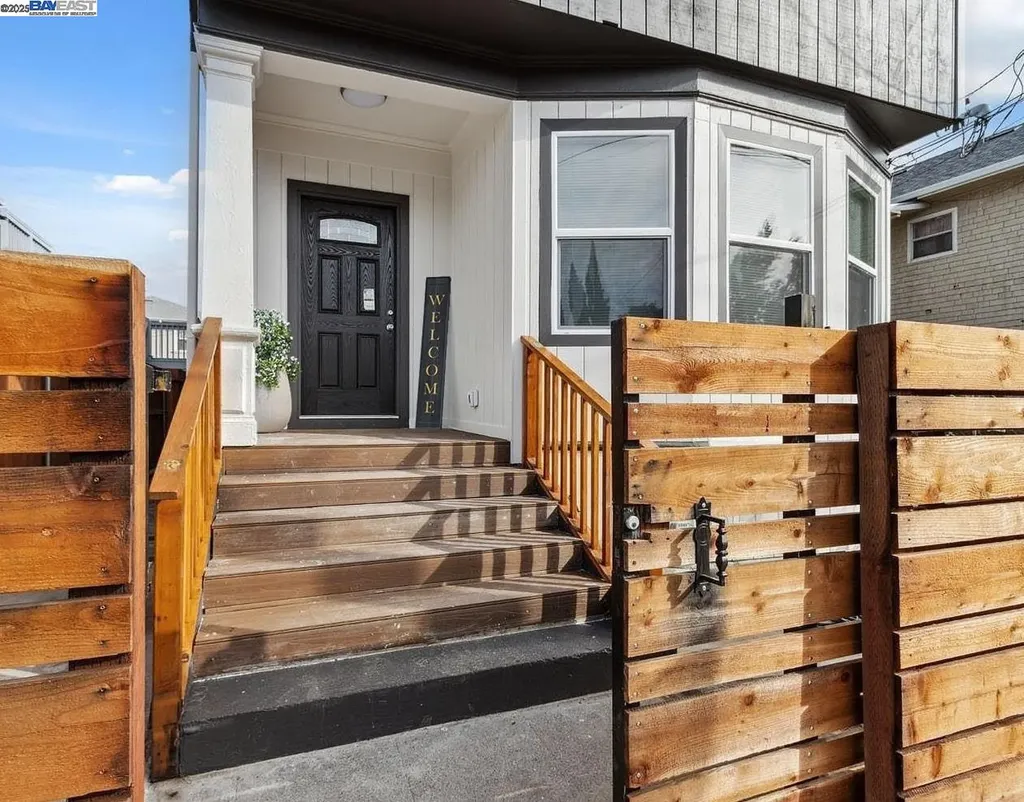 842 E 17th Street Oakland CA 94606