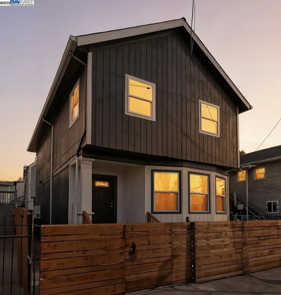 842 E 17th Street Oakland CA 94606