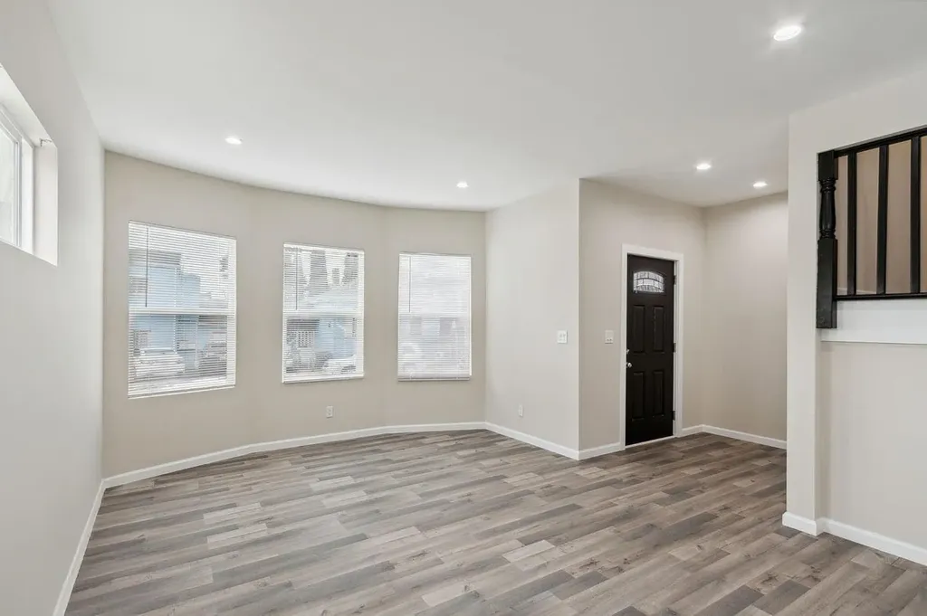 842 E 17th Street Oakland CA 94606