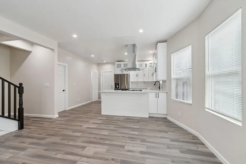 842 E 17th Street Oakland CA 94606