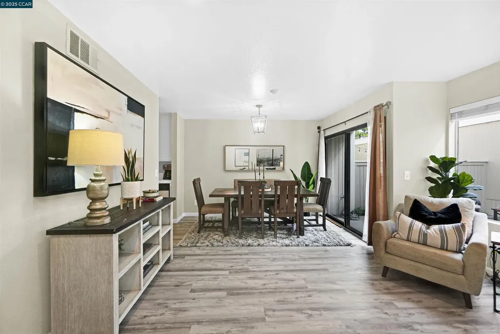 303 Atlas Drive Hercules CA 94547