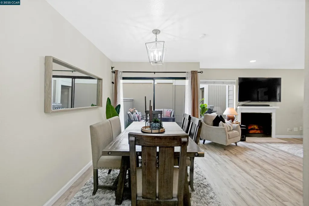 303 Atlas Drive Hercules CA 94547