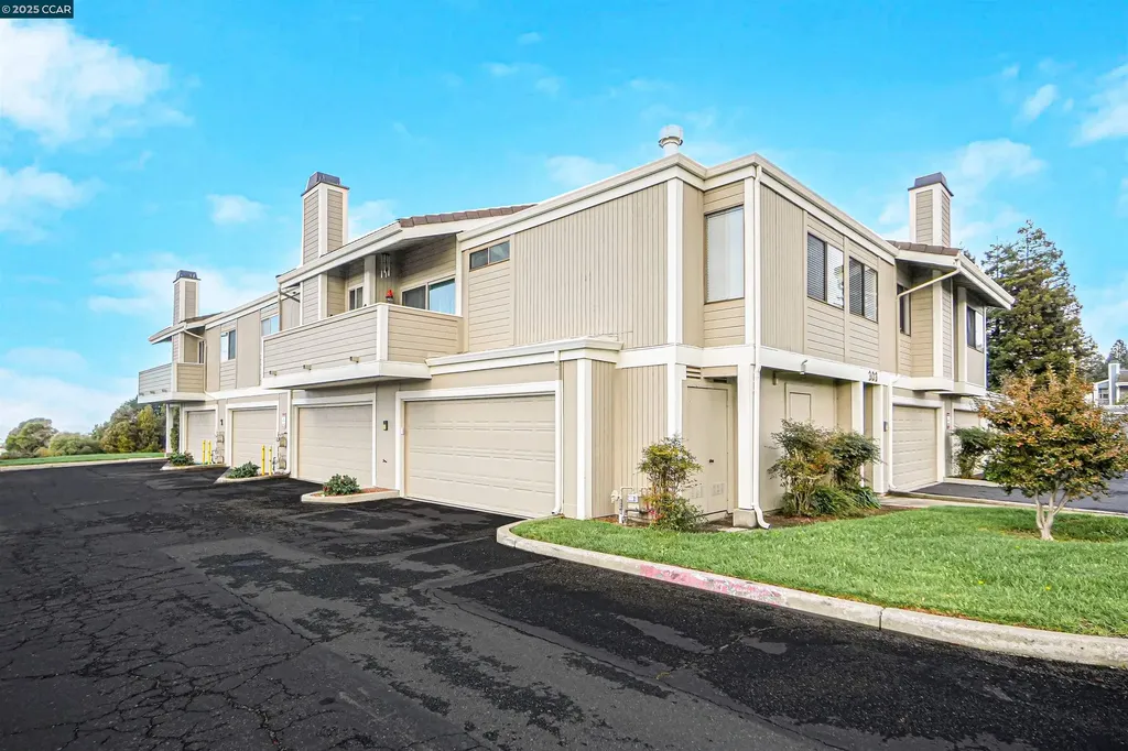 303 Atlas Drive Hercules CA 94547