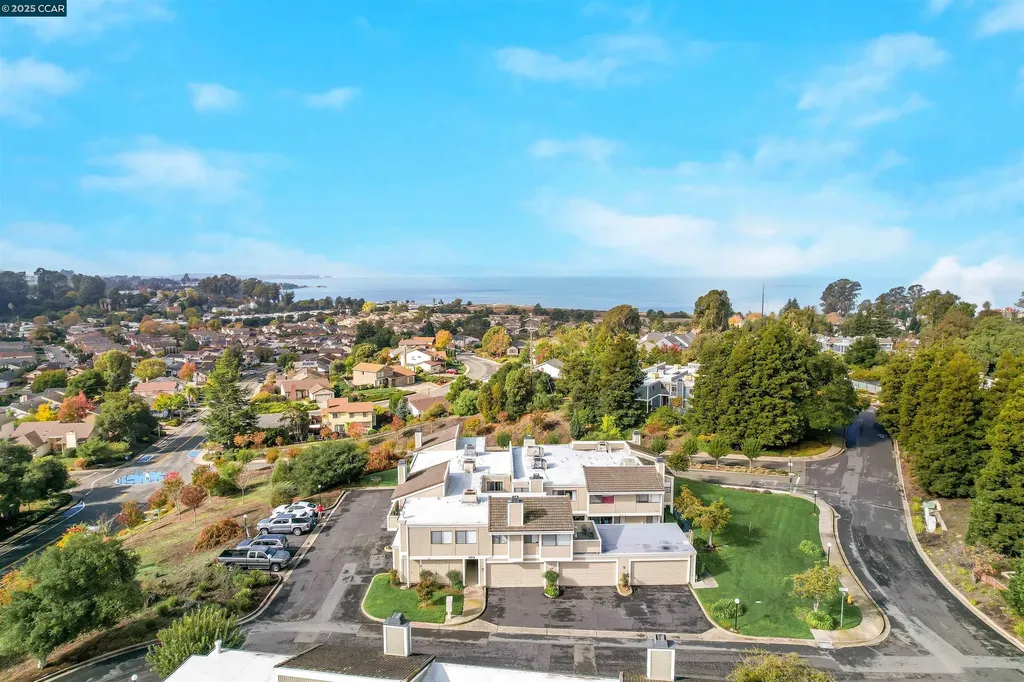 303 Atlas Drive Hercules CA 94547