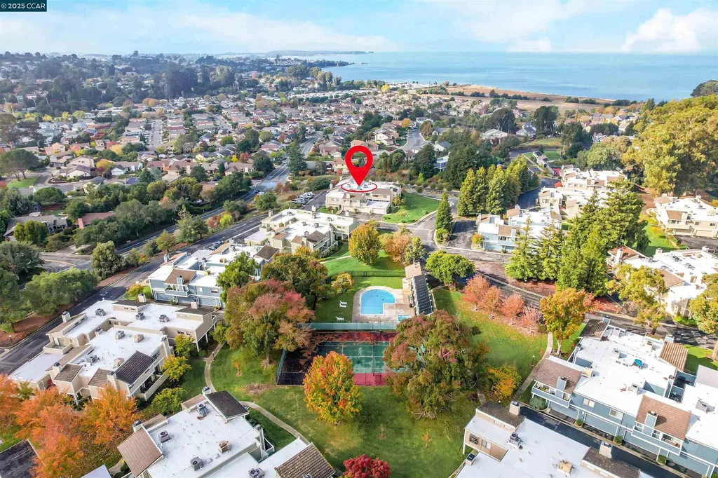 303 Atlas Drive Hercules CA 94547