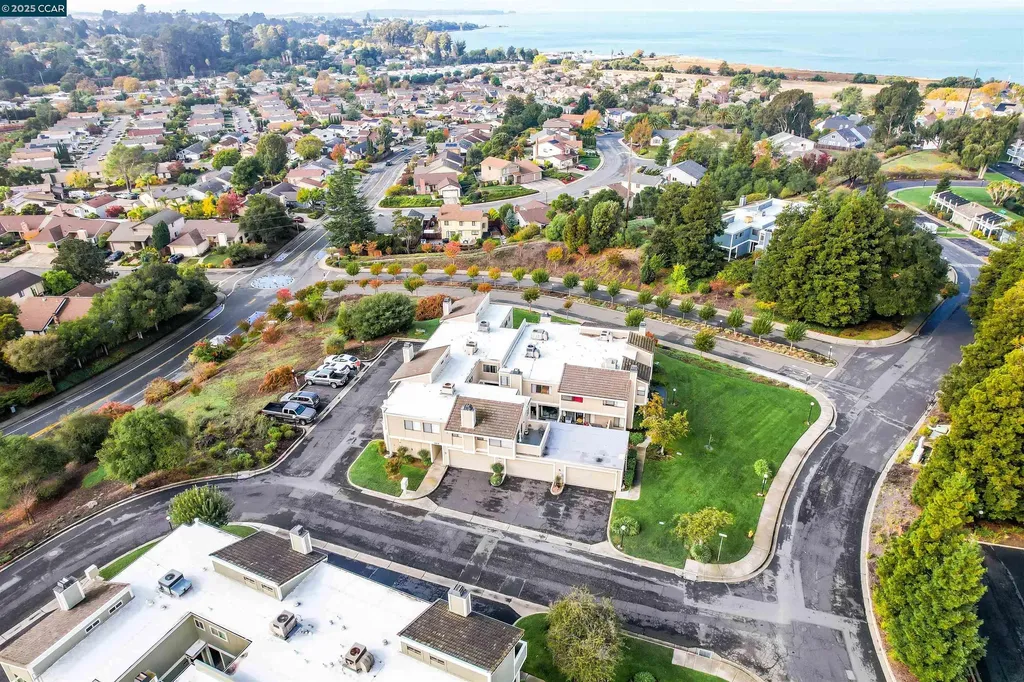 303 Atlas Drive Hercules CA 94547
