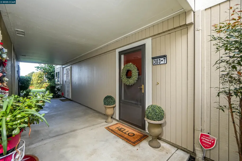 303 Atlas Drive Hercules CA 94547