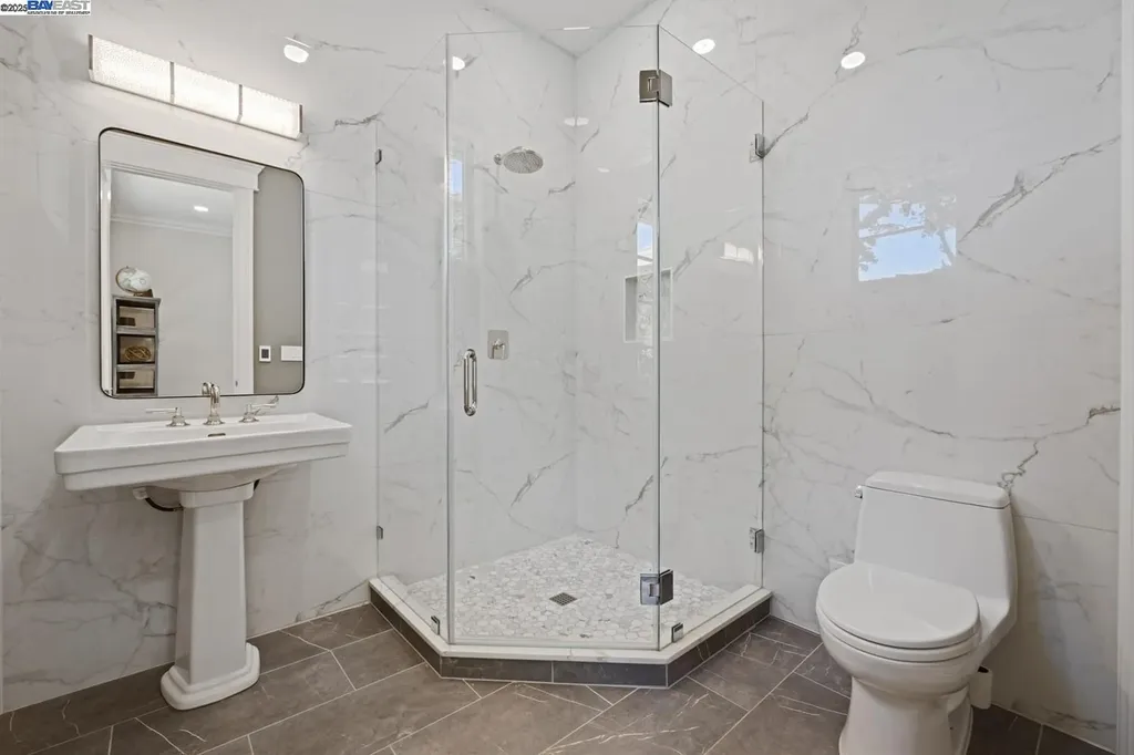 700 Clipper Hill Danville CA 94526