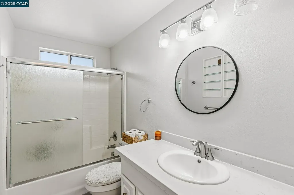 31 Adelaide Drive Martinez CA 94553