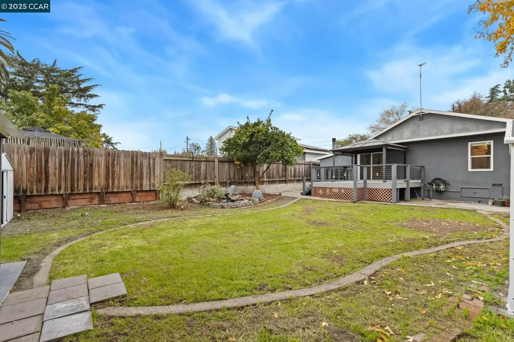 31 Adelaide Drive Martinez CA 94553