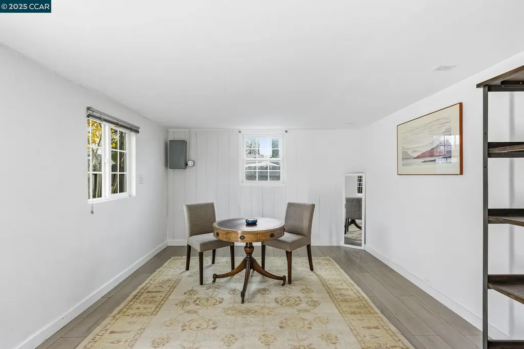 31 Adelaide Drive Martinez CA 94553