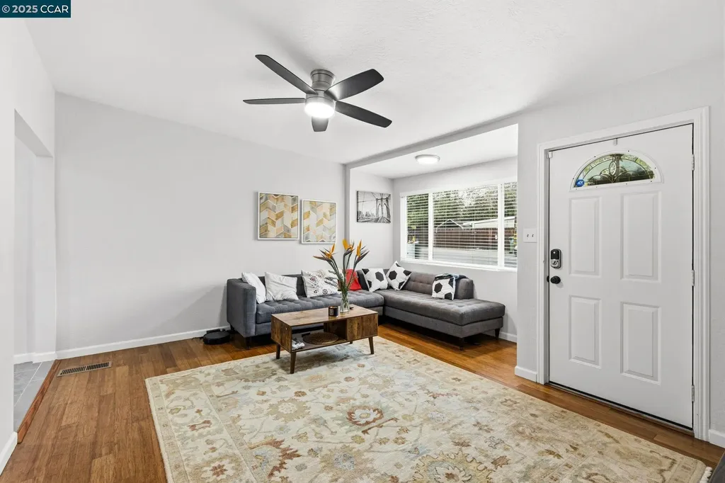 31 Adelaide Drive Martinez CA 94553