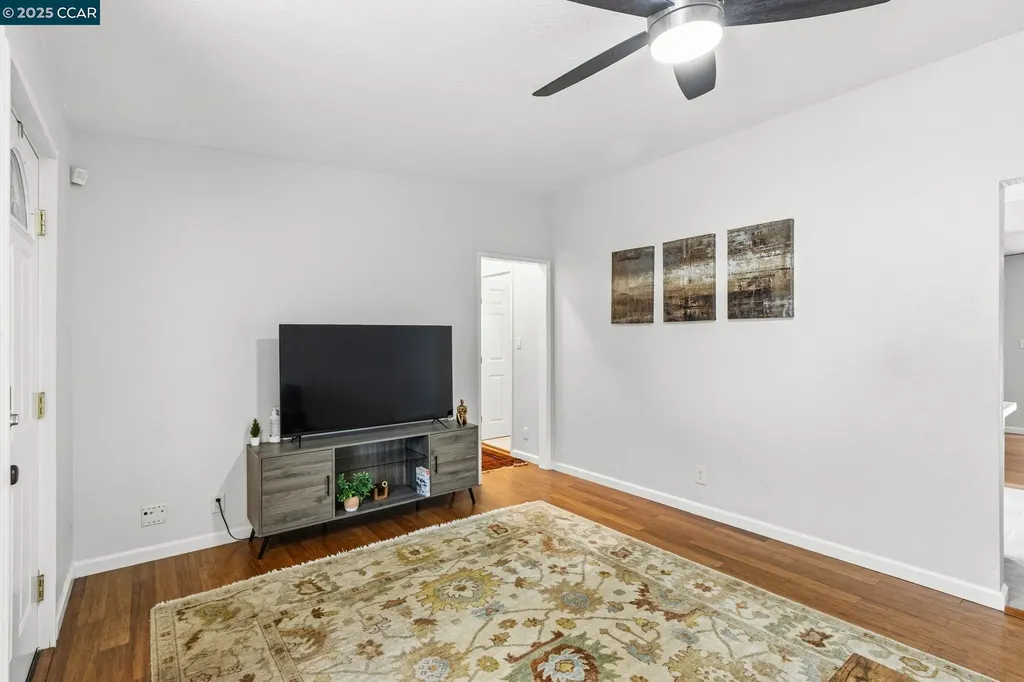 31 Adelaide Drive Martinez CA 94553