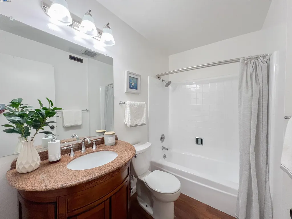 1444 Walnut Street Berkeley CA 94709