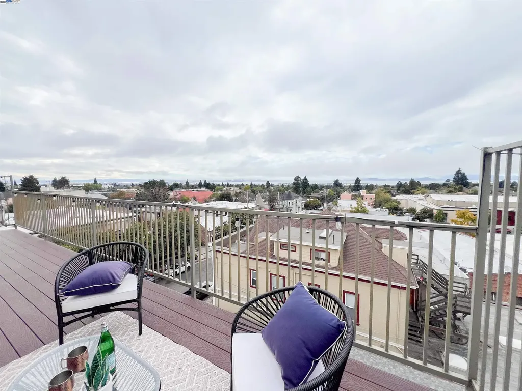 1444 Walnut Street Berkeley CA 94709