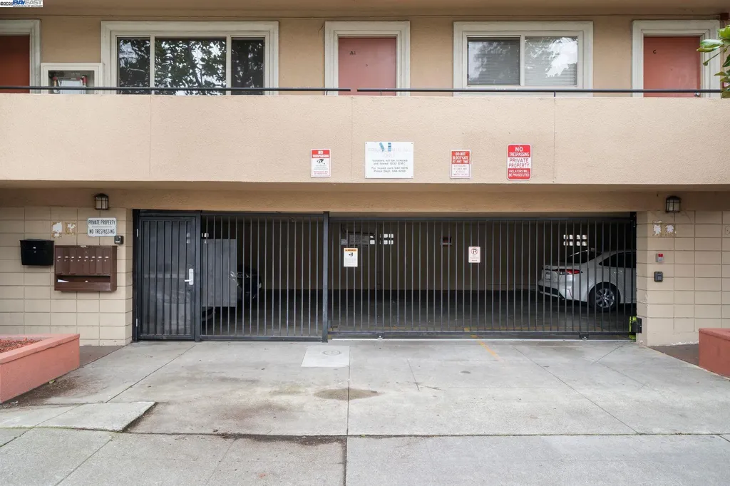 1444 Walnut Street Berkeley CA 94709