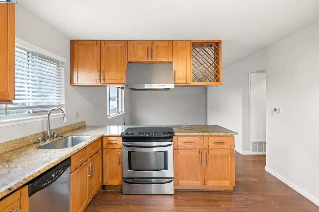 1444 Walnut Street Berkeley CA 94709