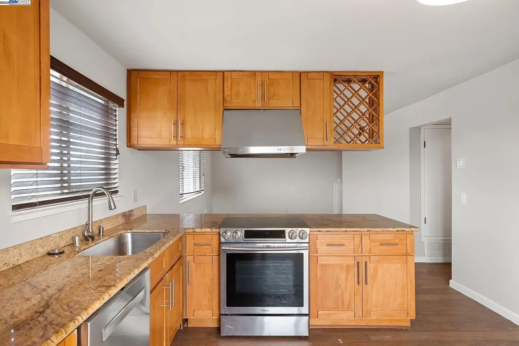 1444 Walnut Street Berkeley CA 94709