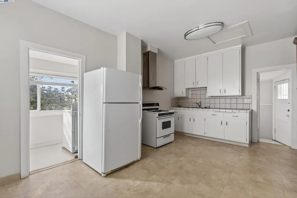 1011 11th Street Oakland CA 94606