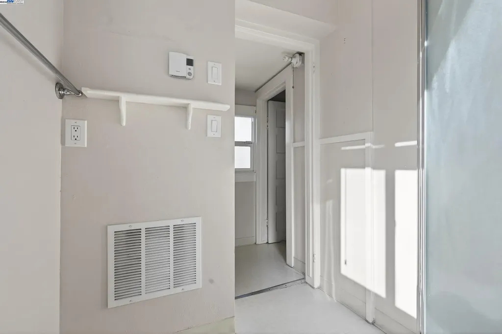 1011 11th Street Oakland CA 94606