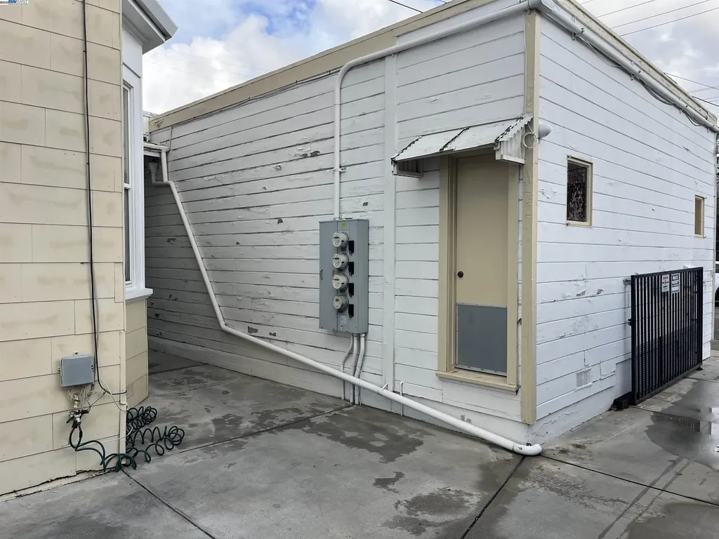 1011 11th Street Oakland CA 94606