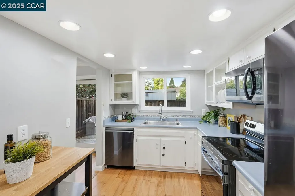 37 Miramonte Drive Moraga CA 94556